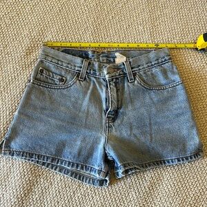 VINTAGE LEVI SHORTS